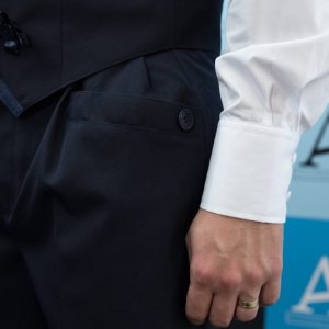 Calça do traje da Universidade do Algarve
